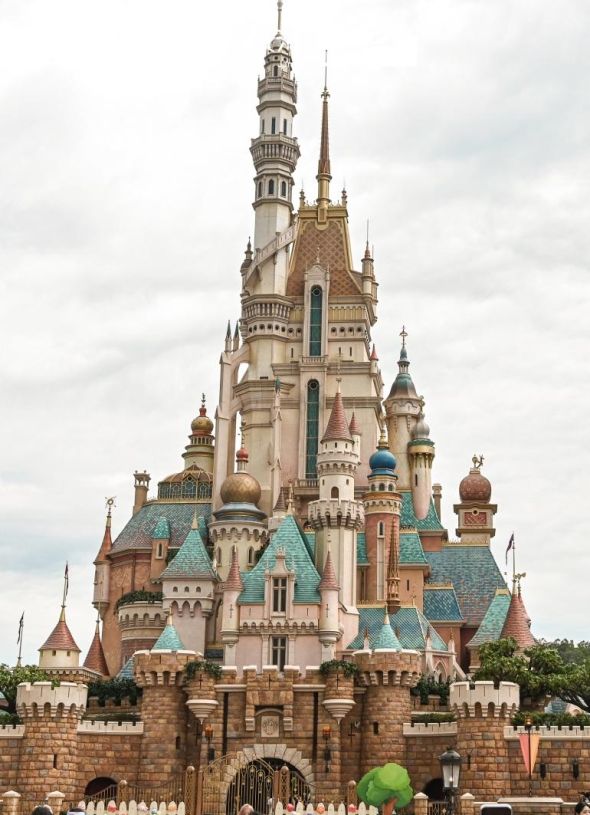 Hong Kong Disneyland, HONG KONG